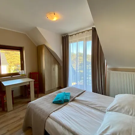 Octavia- Apartamenty, Pokoje, Cisza Spokój, 15min, Balkon, Parking, Wifi, Aneks Kuchenny Jastrzębia Góra