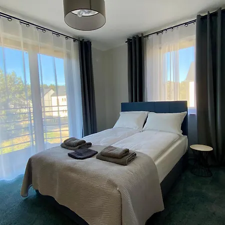 Octavia- Apartamenty, Pokoje, Cisza Spokój, 15min, Balkon, Parking, Wifi, Aneks Kuchenny Kwatera prywatna Jastrzębia Góra
